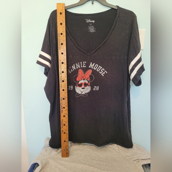 TORRID Disney Minnie Mouse Vintage Look tee sz 6 - Picture 1 of 4